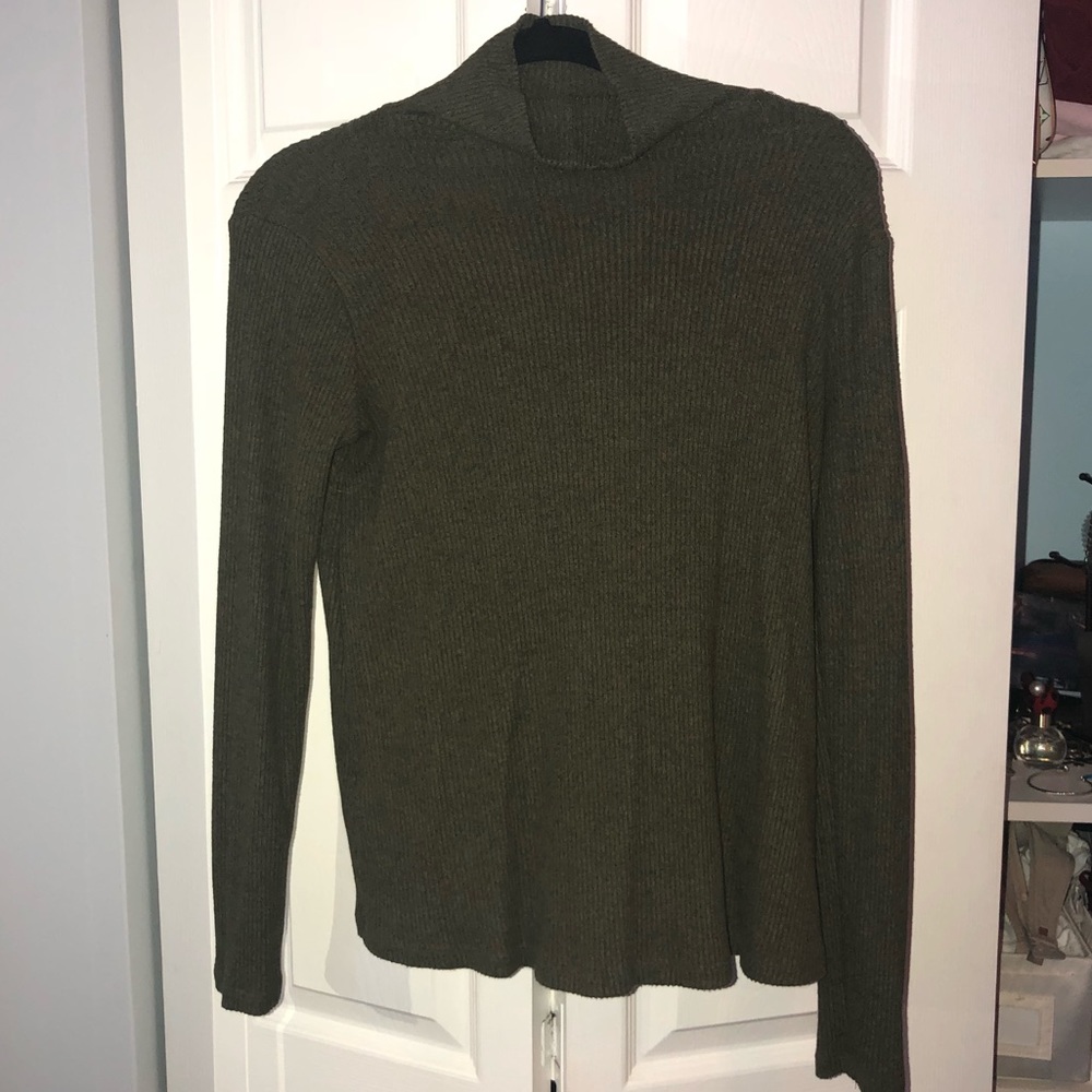 Long Sleeve Sweater - Picture 3 of 6
